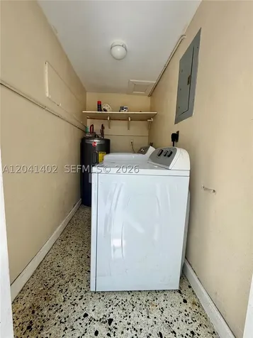 911 NW 22nd Place Miami FL 33125