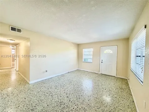 911 NW 22nd Place Miami FL 33125