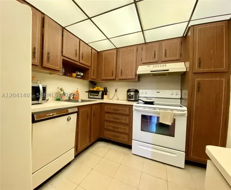 1300 Saint Charles Place Pembroke Pines FL 33026