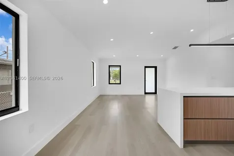 6039 SW 63rd Terrace South Miami FL 33143