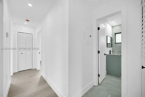 6039 SW 63rd Terrace South Miami FL 33143