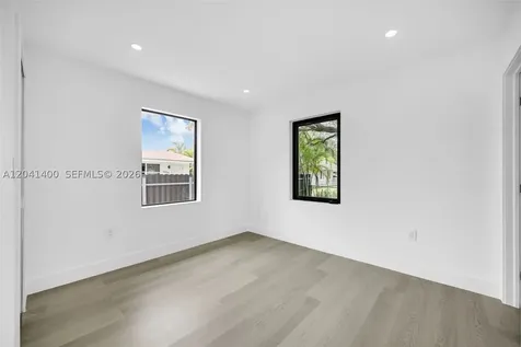 6039 SW 63rd Terrace South Miami FL 33143