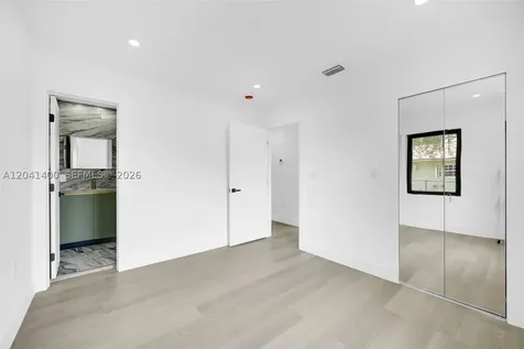 6039 SW 63rd Terrace South Miami FL 33143