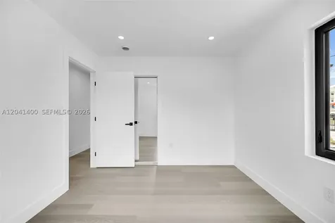 6039 SW 63rd Terrace South Miami FL 33143