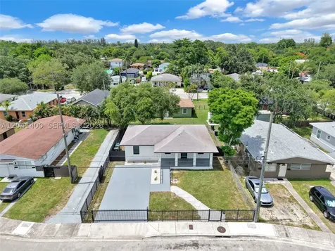 6039 SW 63rd Terrace South Miami FL 33143