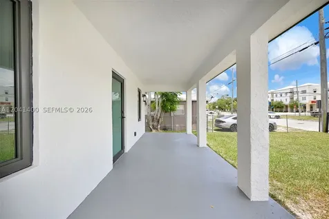 6039 SW 63rd Terrace South Miami FL 33143