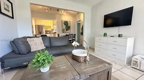 2475 SW 24th Terrace Miami FL 33145