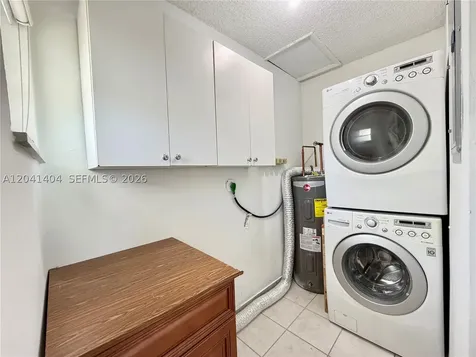913 NW 22nd Place Miami FL 33125