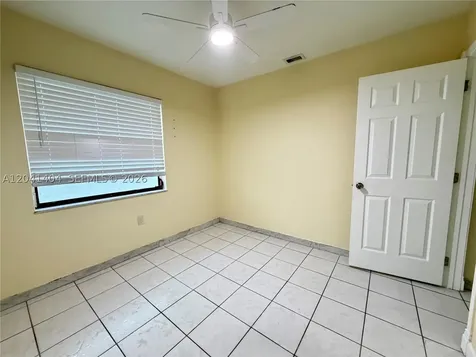 913 NW 22nd Place Miami FL 33125