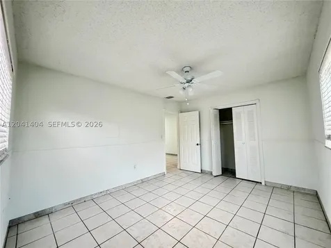 913 NW 22nd Place Miami FL 33125