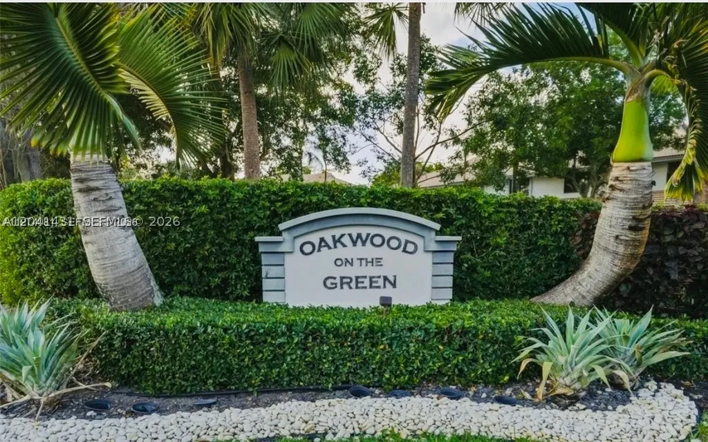 9835 Riverside Drive Coral Springs FL 33071