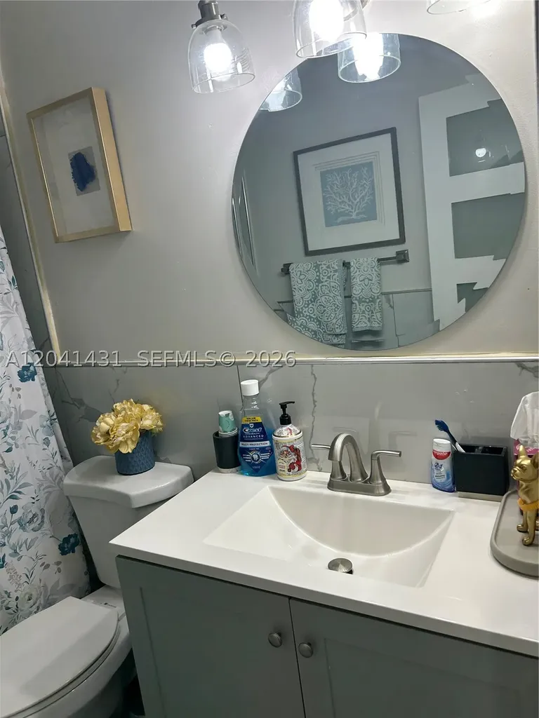 9835 Riverside Drive Coral Springs FL 33071
