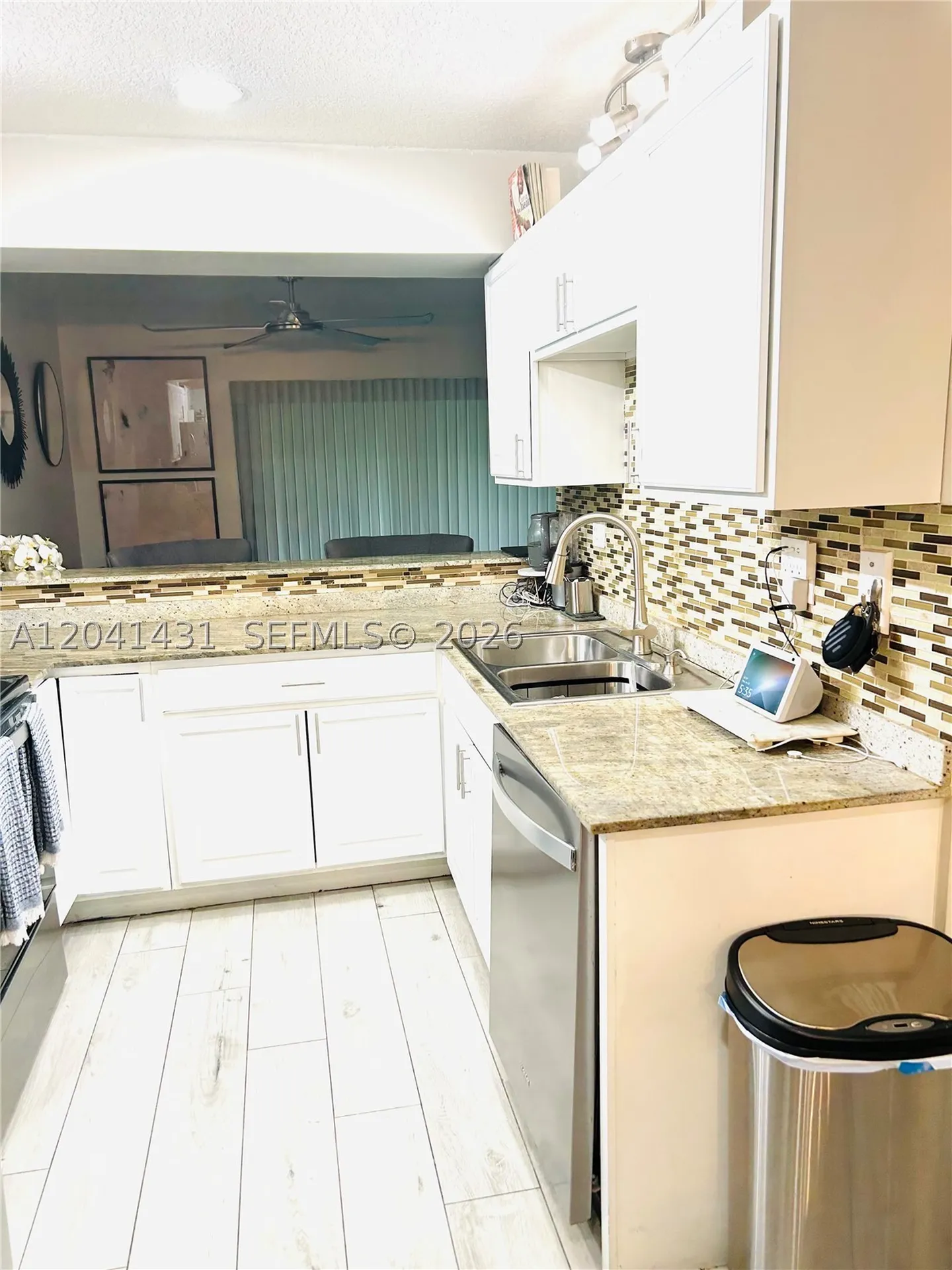 9835 Riverside Drive Coral Springs FL 33071