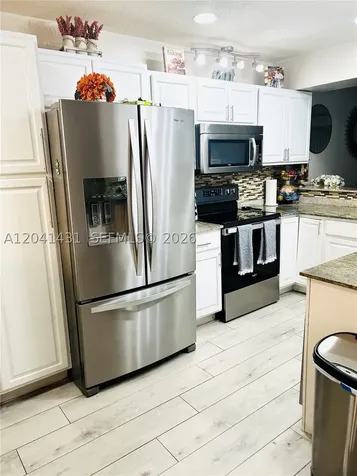 9835 Riverside Drive Coral Springs FL 33071