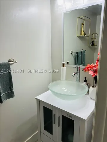 9835 Riverside Drive Coral Springs FL 33071