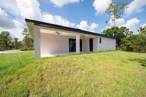 3207 E 10th Street Lehigh Acres FL 33972