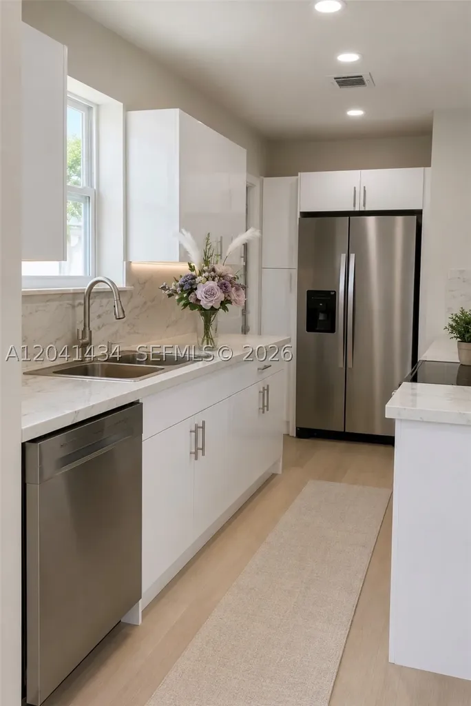 5832 Wiley Street Hollywood FL 33023