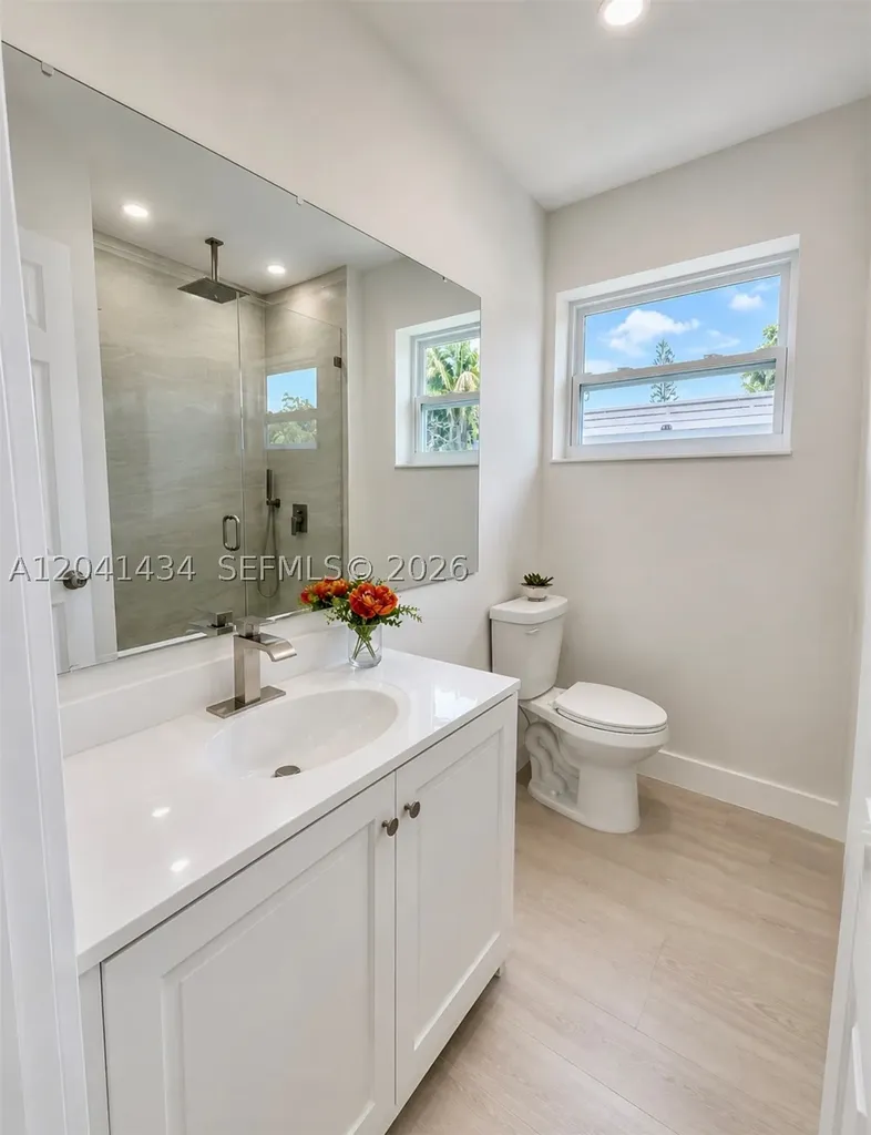 5832 Wiley Street Hollywood FL 33023