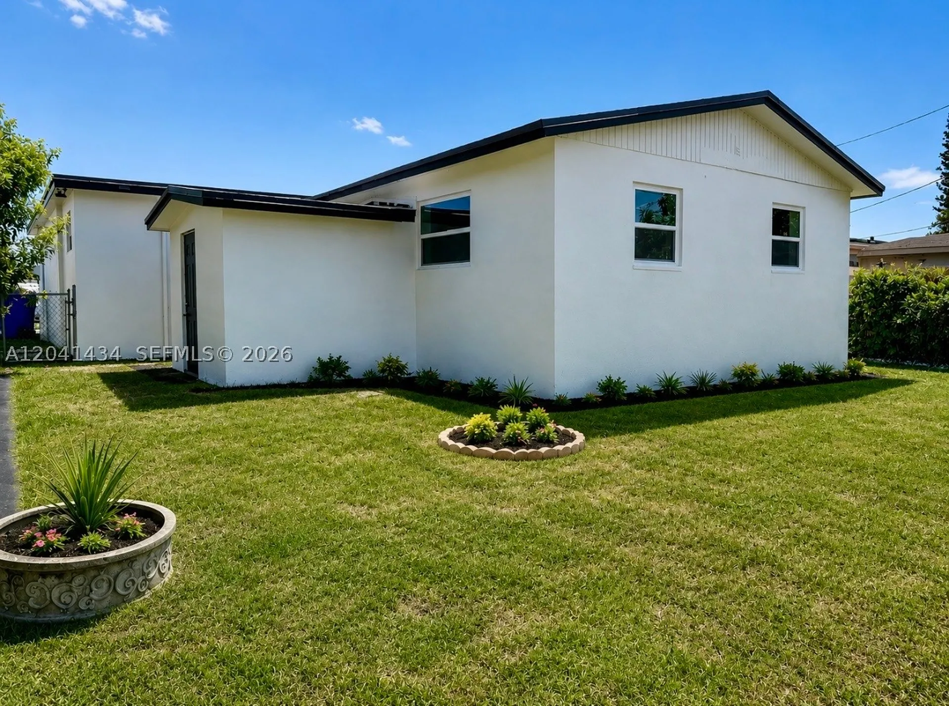 5832 Wiley Street Hollywood FL 33023