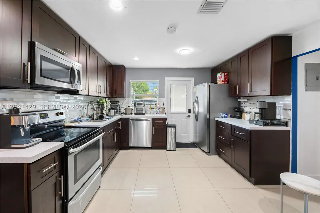 1610 S 22nd Avenue Hollywood FL 33020