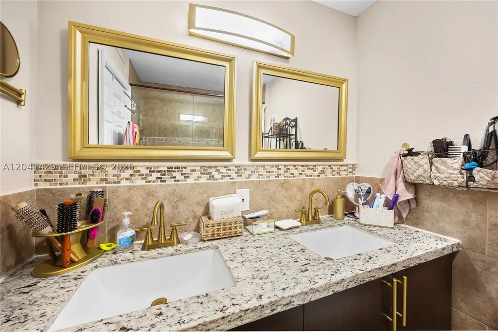1610 S 22nd Avenue Hollywood FL 33020