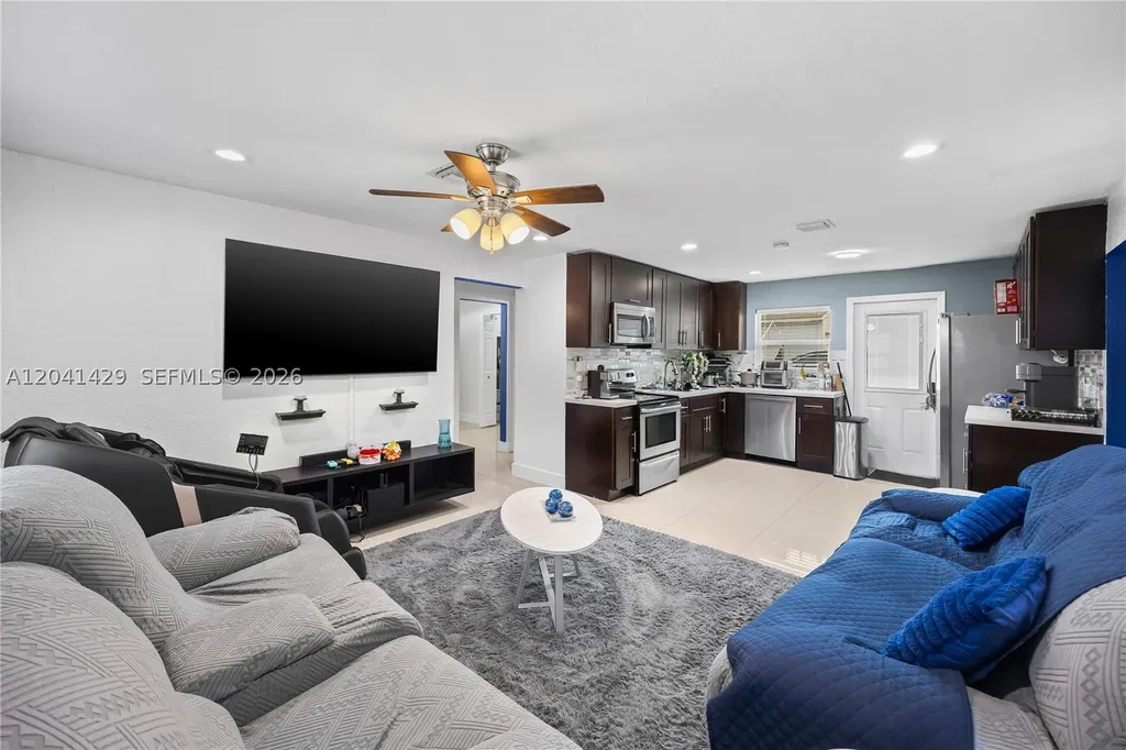 1610 S 22nd Avenue Hollywood FL 33020