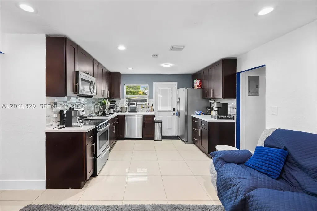 1610 S 22nd Avenue Hollywood FL 33020