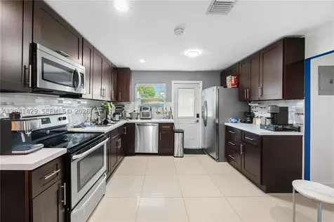 1610 S 22nd Avenue Hollywood FL 33020