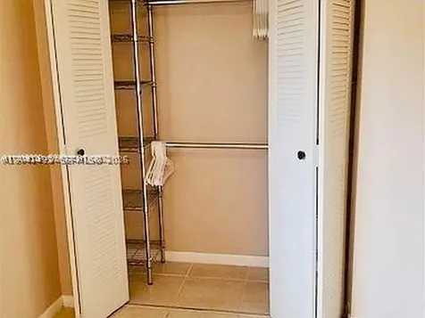 246 Riviera Circle Weston FL 33326