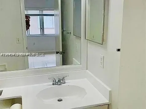 246 Riviera Circle Weston FL 33326