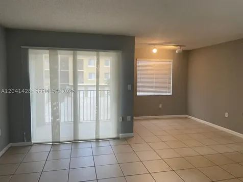 761 N Pine Island Road Plantation FL 33324
