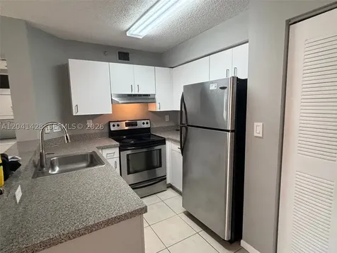 761 N Pine Island Road Plantation FL 33324