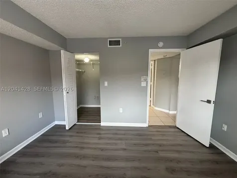 761 N Pine Island Road Plantation FL 33324