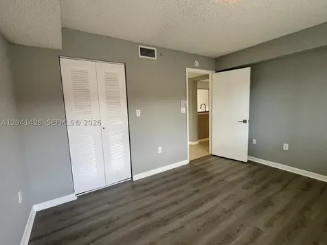 761 N Pine Island Road Plantation FL 33324