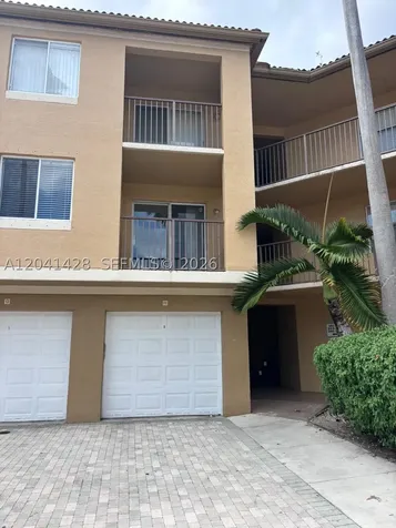 761 N Pine Island Road Plantation FL 33324