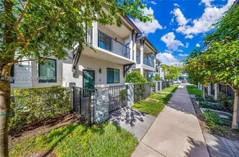 4856 NW 83rd Parkway Doral FL 33166