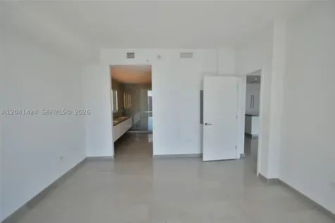 88 SW 7th Street Miami FL 33130