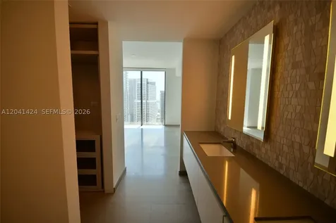 88 SW 7th Street Miami FL 33130