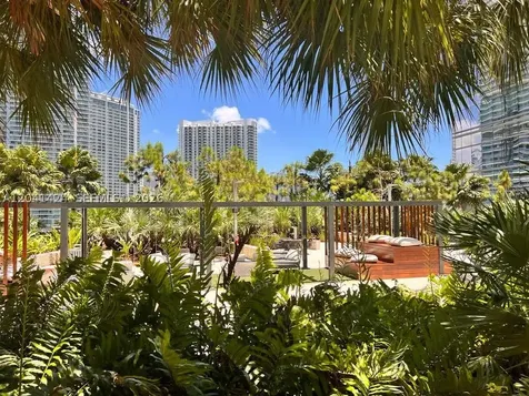 88 SW 7th Street Miami FL 33130