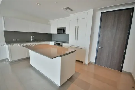88 SW 7th Street Miami FL 33130