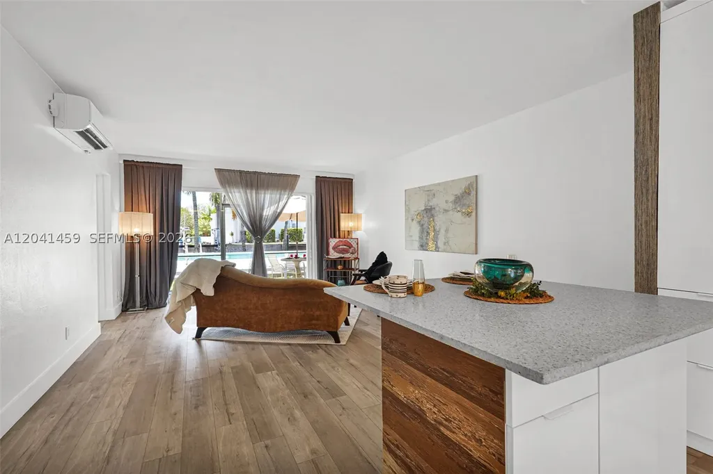 1790 E Las Olas Boulevard Fort Lauderdale FL 33301