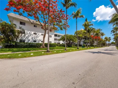 200 Galen Drive Key Biscayne FL 33149