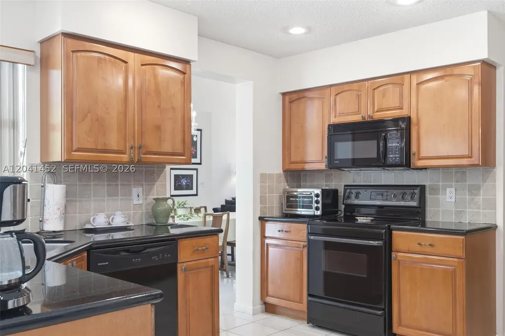 10431 NW 48th Manor Coral Springs FL 33076