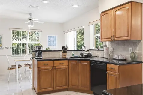 10431 NW 48th Manor Coral Springs FL 33076
