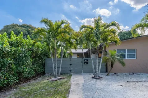 2470 NE 182nd Terrace North Miami Beach FL 33160
