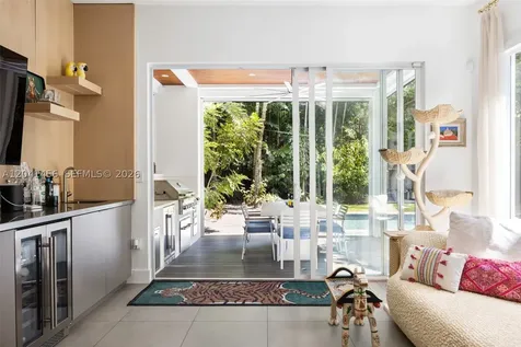 3901 Kumquat Avenue Miami FL 33133
