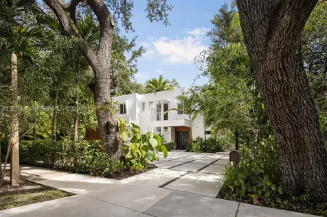 3901 Kumquat Avenue Miami FL 33133