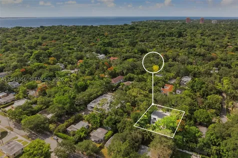 3901 Kumquat Avenue Miami FL 33133