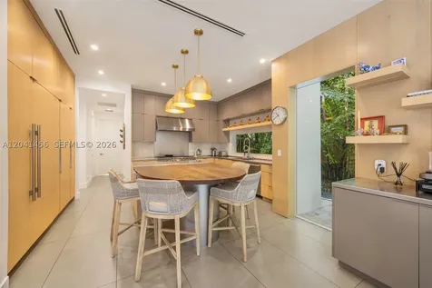 3901 Kumquat Avenue Miami FL 33133