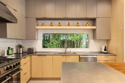 3901 Kumquat Avenue Miami FL 33133